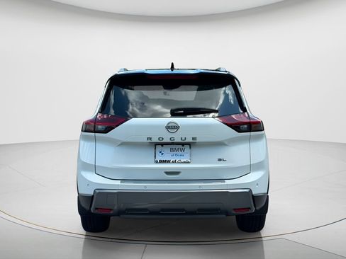 Used 2024 Nissan Rogue SL w/ SL Premium Package FWD image 6