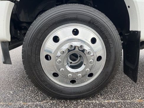 Used 2021 Ford F450 Platinum w/ FX4 Off-Road Package image 9