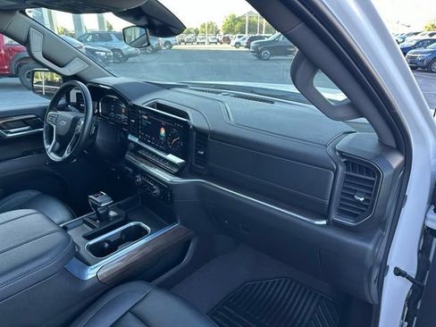 Certified 2024 Chevrolet Silverado 1500 RST w/ True North Edition Plus AWD/4WD image 34