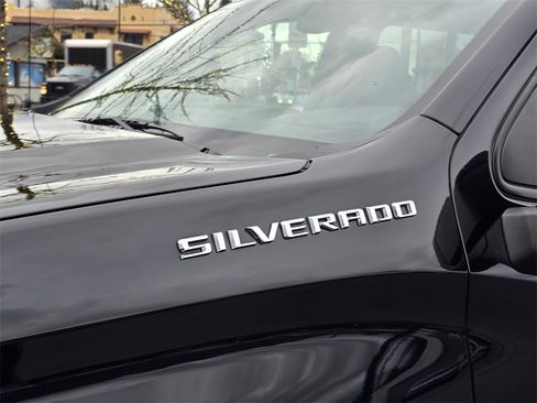 Used 2020 Chevrolet Silverado 1500 Custom image 10