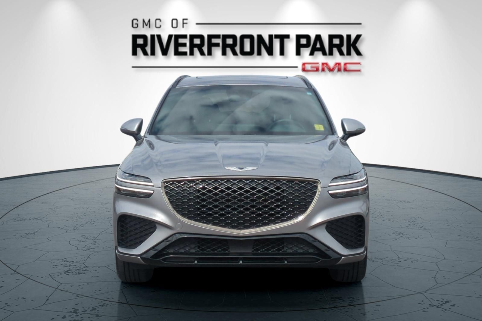 Used 2022 Genesis GV70 3.5T Sport AWD/4WD image 8
