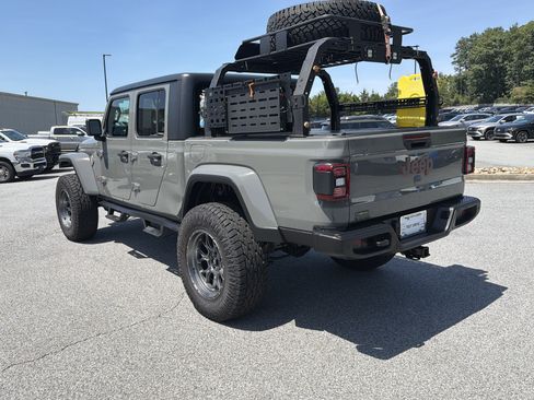 Used 2021 Jeep Gladiator Sport AWD/4WD image 6