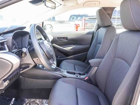 Used 2024 Toyota Corolla LE FWD image 17
