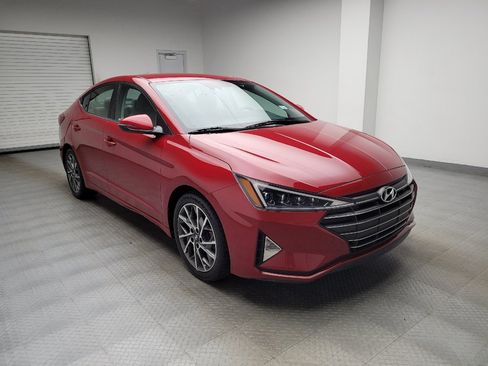 Used 2019 Hyundai Elantra Limited FWD image 13