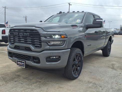 New 2026 RAM 2500 Lone Star AWD/4WD image 3