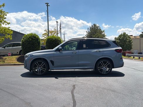 Used 2025 BMW X5 sDrive40i w/ M Sport Package RWD image 12