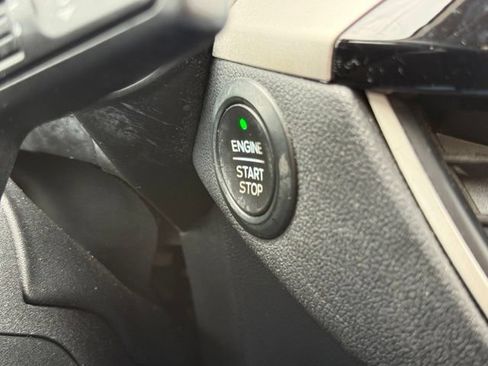 Used 2020 Ford Escape SE AWD/4WD image 21