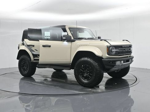 New 2025 Ford Bronco Raptor w/ Interior Carbon Fiber Pack AWD/4WD image 43