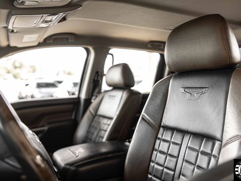Used 2017 Nissan Titan Platinum Reserve image 17