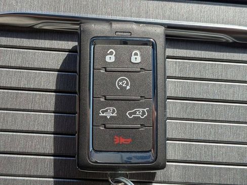 New 2026 Jeep Grand Wagoneer Limited AWD/4WD image 33