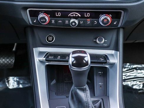 Used 2025 Audi Q3 2.0T Premium Plus w/ Premium Plus Package image 18