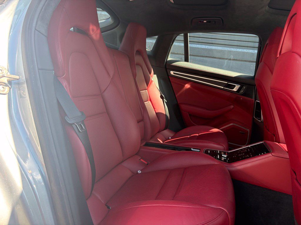 Certified 2022 Porsche Panamera GTS AWD/4WD image 20