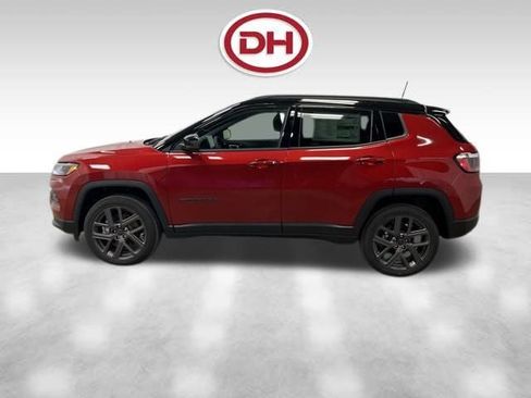 New 2026 Jeep Compass Limited image 8