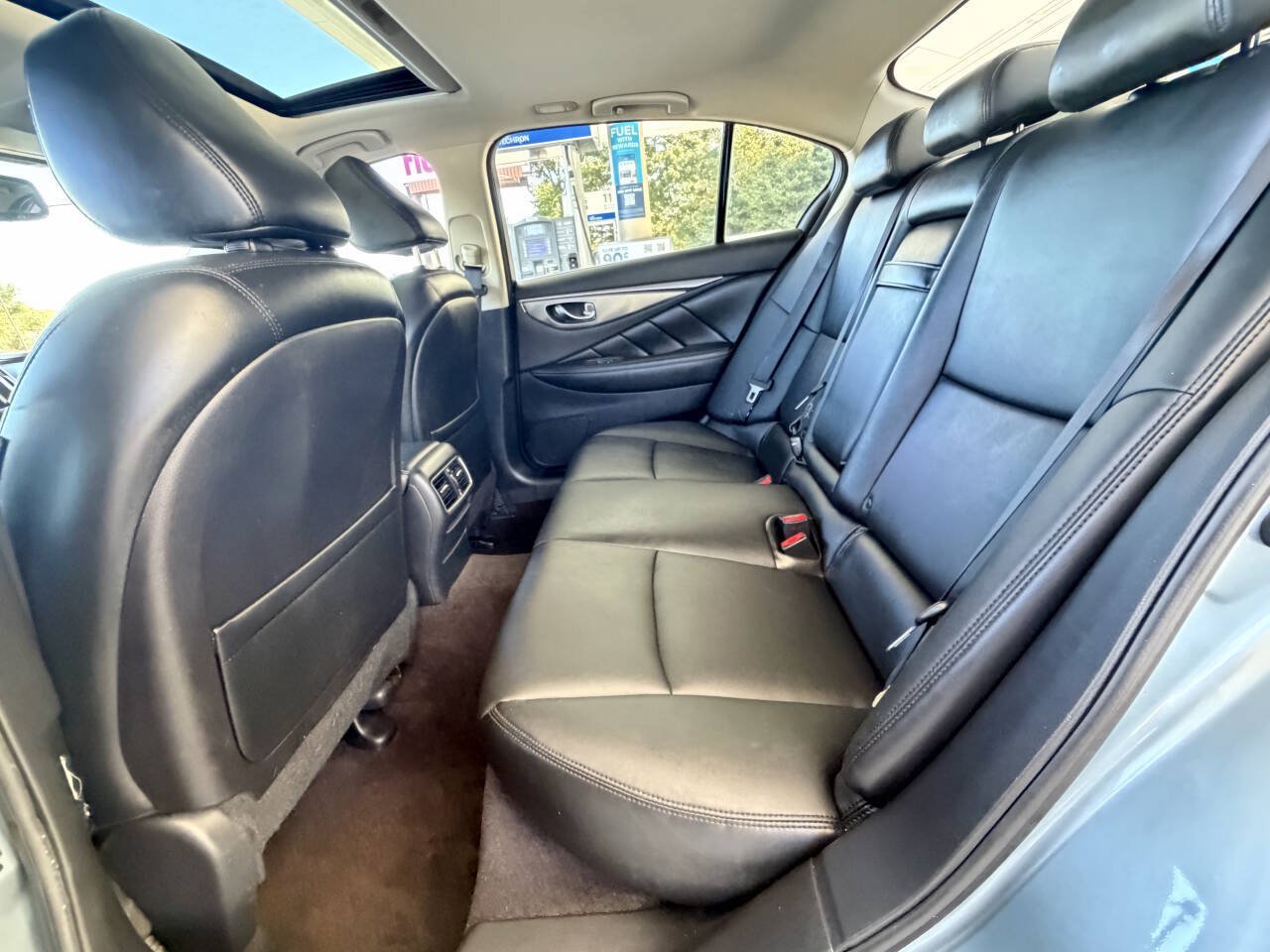 Used 2015 INFINITI Q50 Premium RWD image 9