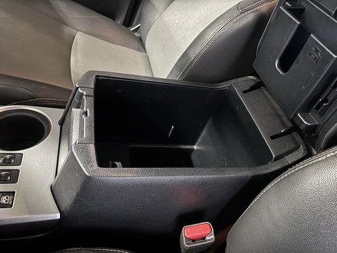 Used 2021 Toyota 4Runner SR5 Premium image 23