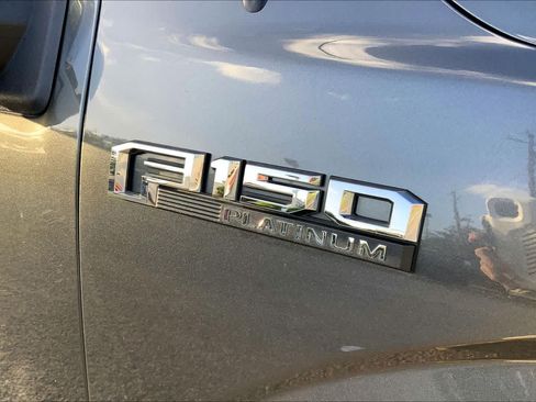 Used 2020 Ford F150 Platinum w/ Equipment Group 701A Luxury AWD/4WD image 18