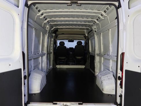 Used 2023 RAM ProMaster 2500 w/ Driver Convenience Group image 16