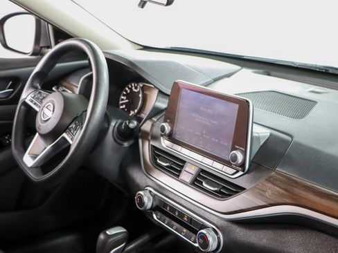 Used 2023 Nissan Altima 2.5 SV image 25