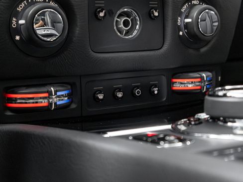 Used 2015 Rolls-Royce Ghost image 74