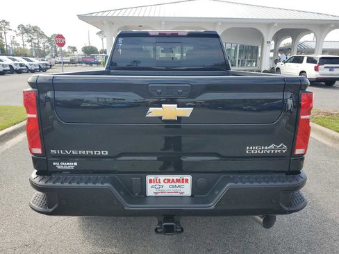 New 2026 Chevrolet Silverado 3500 High Country w/ Z71 Off-Road Package AWD/4WD image 4