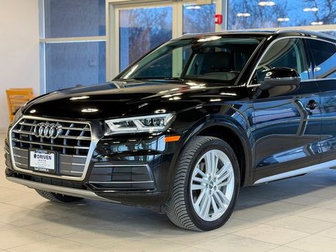 Used 2019 Audi Q5 2.0T Premium Plus image 3