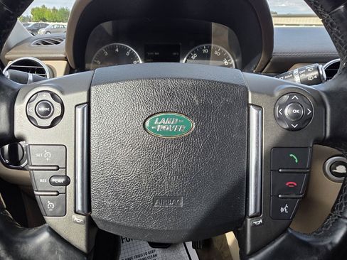 Used 2013 Land Rover LR4 HSE AWD/4WD image 17