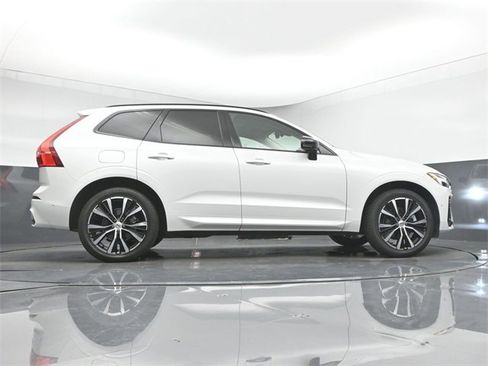Used 2023 Volvo XC60 B5 Plus w/ Climate Package image 43