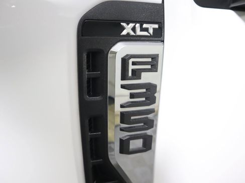 Used 2024 Ford F350 XLT image 17