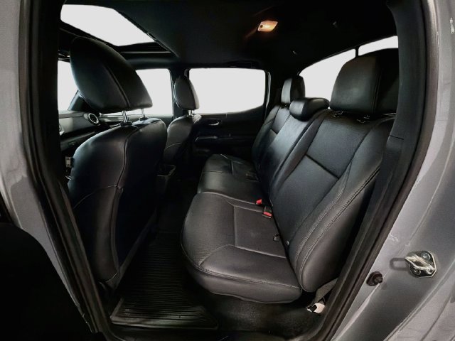 Certified 2019 Toyota Tacoma TRD Off-Road w/ TRD Premium Off Road Package AWD/4WD image 20