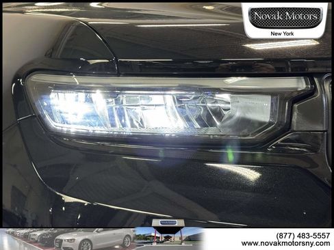 Used 2023 Jeep Grand Cherokee Altitude AWD/4WD image 10