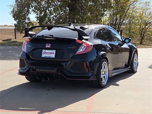 Used 2019 Honda Civic Type R image 8