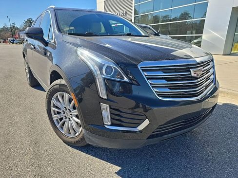 Used 2017 Cadillac XT5 FWD image 1