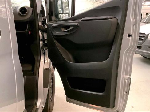 New 2025 Mercedes-Benz Sprinter 2500 image 10