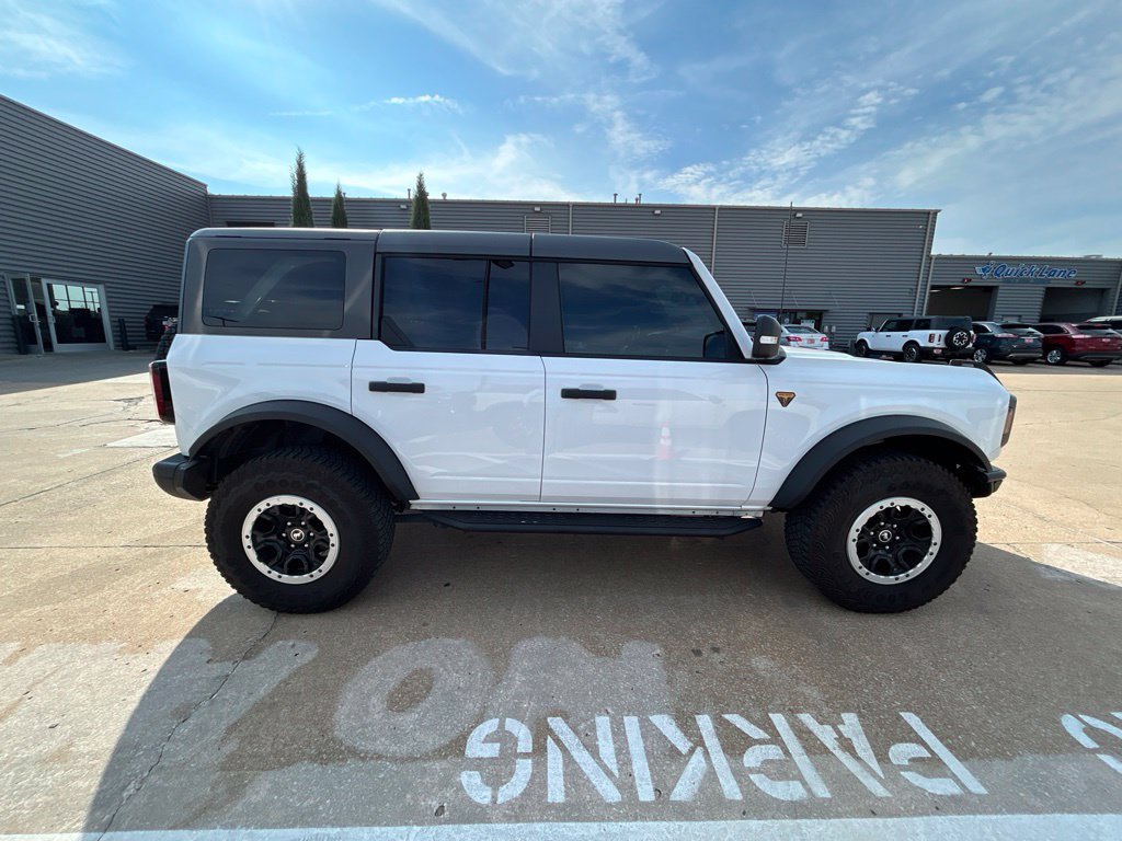 Used 2023 Ford Bronco Badlands AWD/4WD image 5