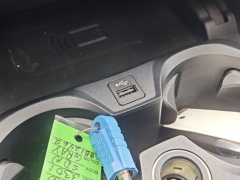 Used 2020 BMW 330i xDrive Sedan w/ Premium Package image 12