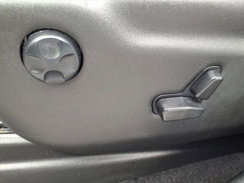 Used 2023 Dodge Durango GT image 29