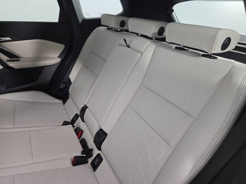 New 2026 BMW X1 xDrive28i image 16