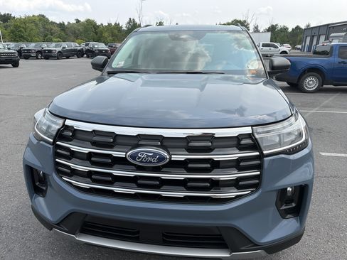 New 2026 Ford Explorer Active w/ Active Comfort Package AWD/4WD image 9