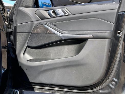 Used 2023 BMW X5 xDrive40i w/ Premium Package image 23