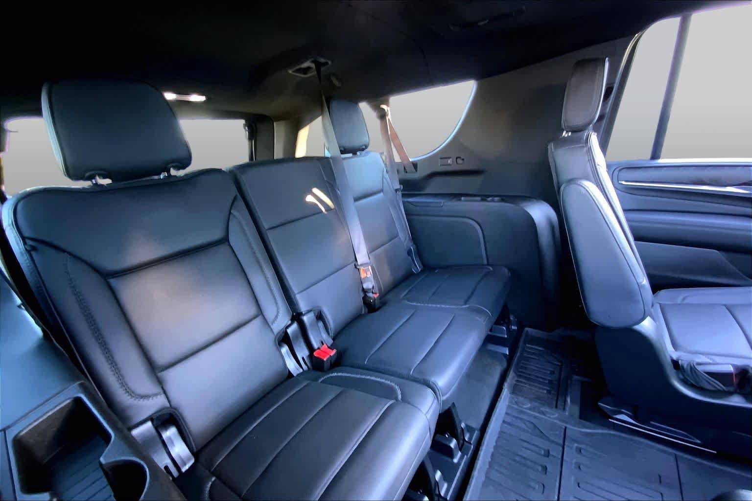 Used 2023 GMC Yukon XL Denali AWD/4WD image 19