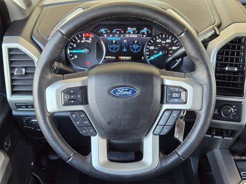 Used 2019 Ford F250 Lariat w/ Chrome Package image 21