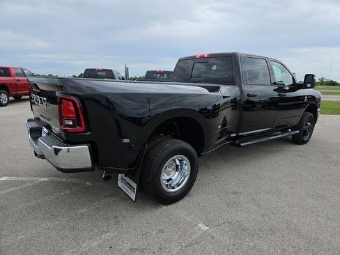 New 2026 RAM 3500 Tradesman AWD/4WD image 8