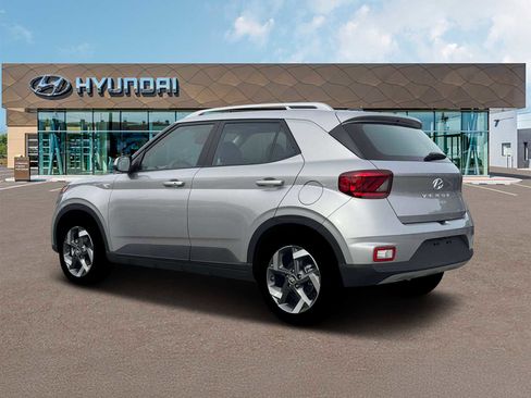New 2026 Hyundai Venue SEL FWD image 4