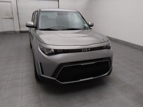 Used 2023 Kia Soul LX w/ Option Group 015 FWD image 14