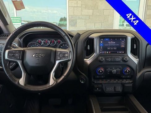 Used 2020 Chevrolet Silverado 1500 LT Trail Boss AWD/4WD image 7