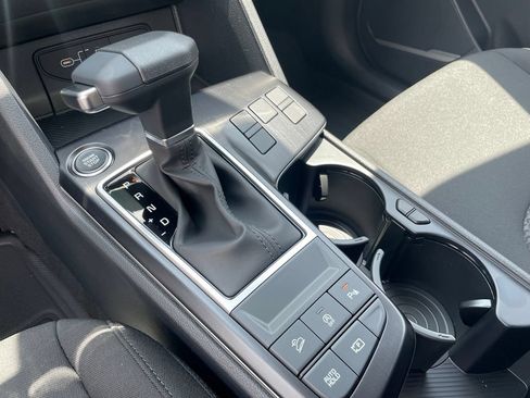 New 2026 Kia Sportage LX FWD image 18