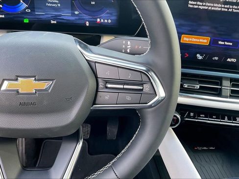 New 2026 Chevrolet Equinox EV LT FWD image 20