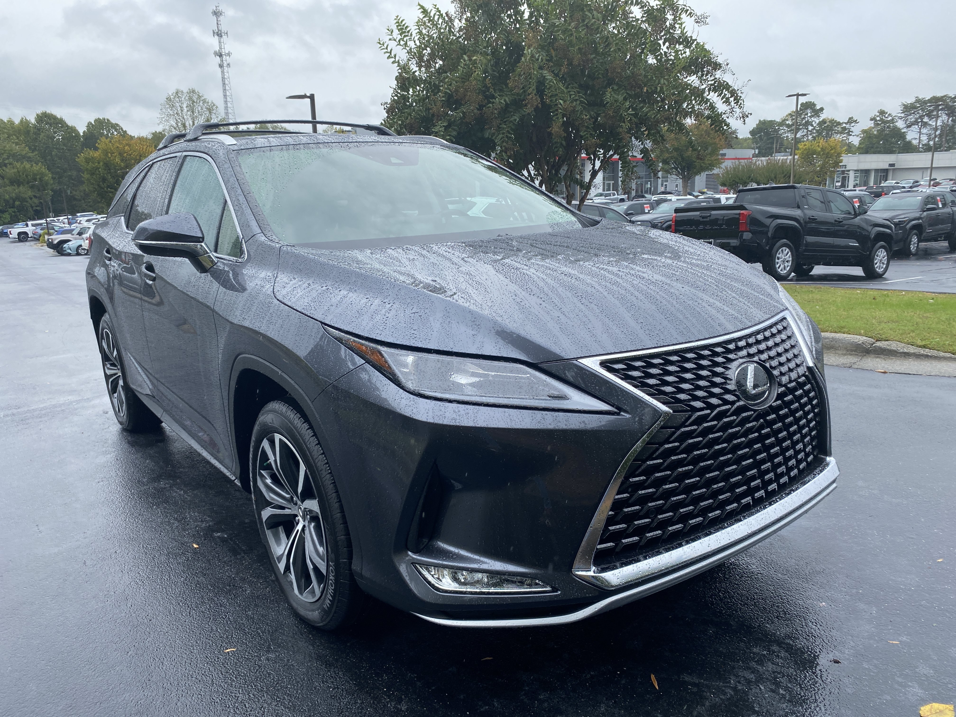Used 2022 Lexus RX 350L Premium w/ Premium Package AWD/4WD image 3