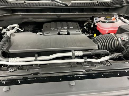 Used 2024 Chevrolet Silverado 1500 Custom Trail Boss AWD/4WD image 23