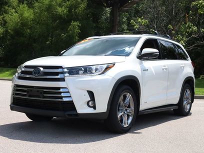 Used 2019 Toyota Highlander Limited Platinum
